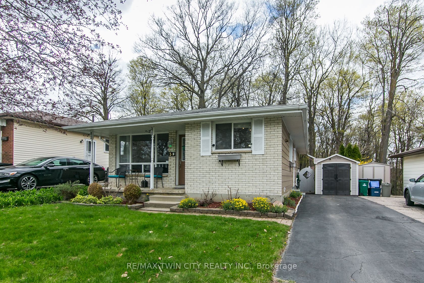 34 Blackhorne Crescent