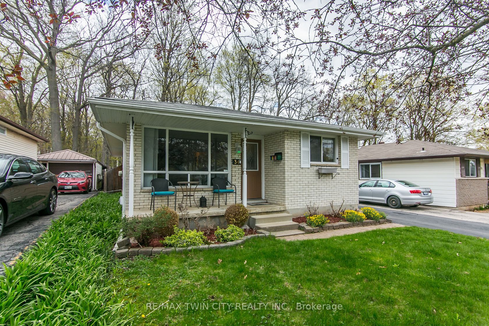 34 Blackhorne Crescent