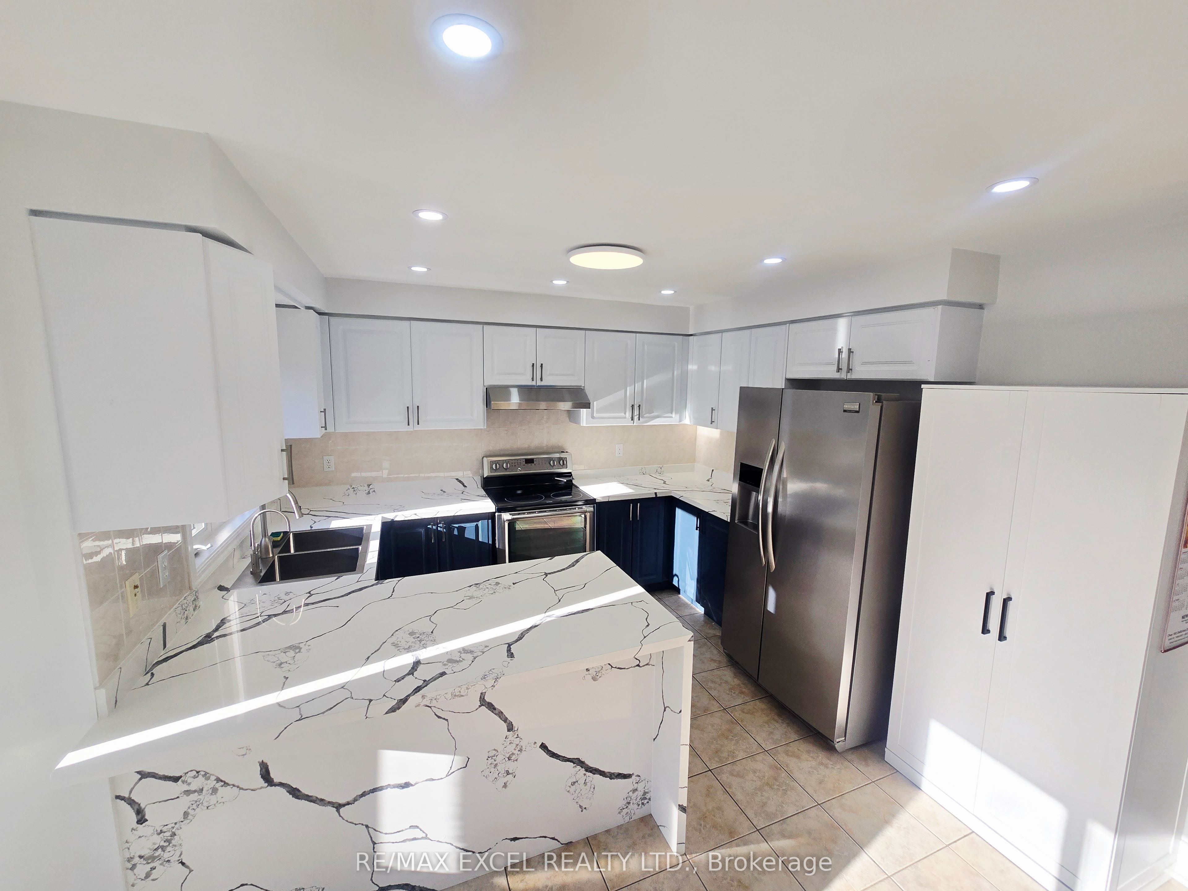 133 Humberland Drive Upper Level