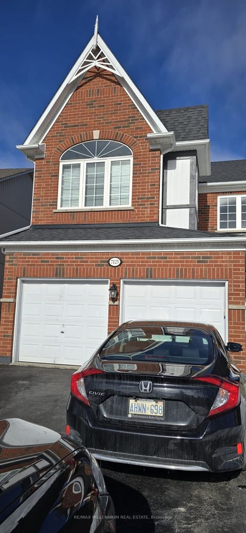 7125 Baskerville Run Mississauga ON L5W 1W3