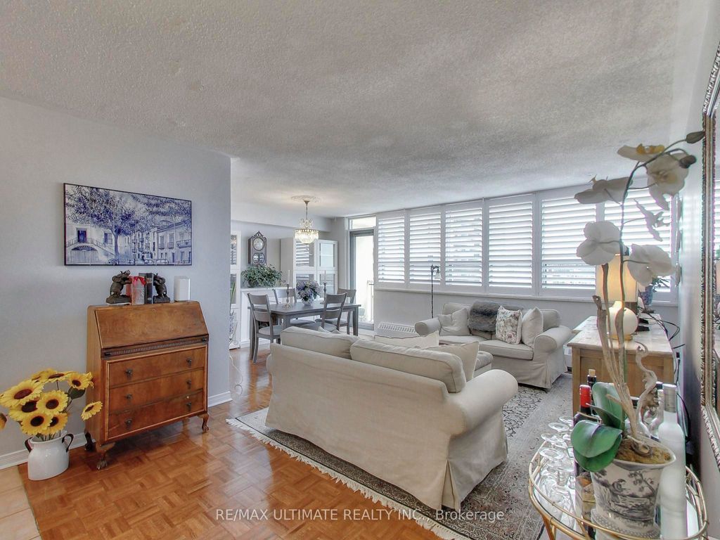 Photo of 360 Ridelle Avenue #2217, Toronto, ON M6B 1K1 (MLS # W12453880)
