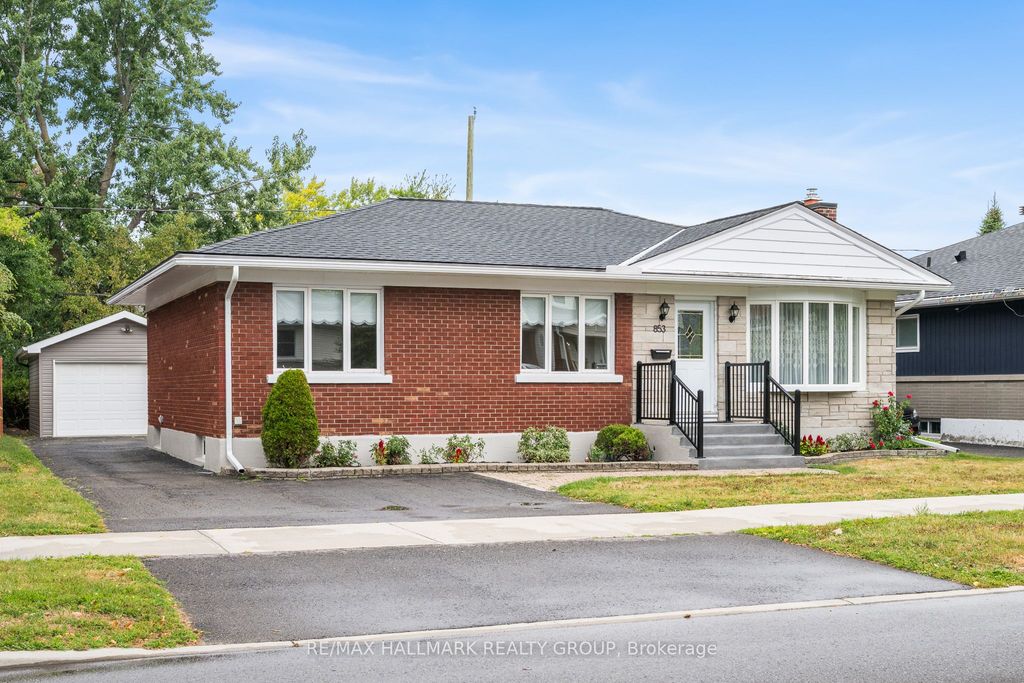 Photo of 853 CHAPMAN Boulevard, Elmvale Acres and Area, ON K1G 1V1 (MLS # X12405562)