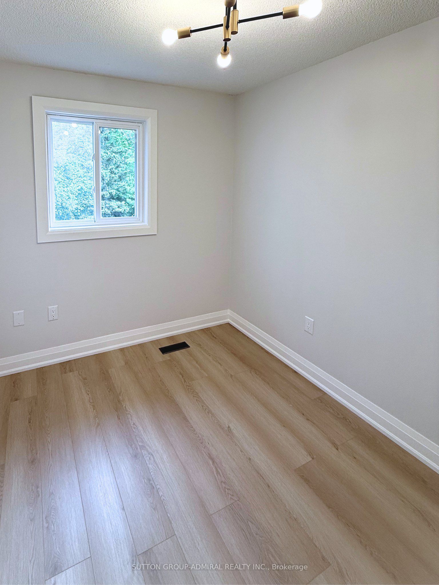 44 Bayel Crescent