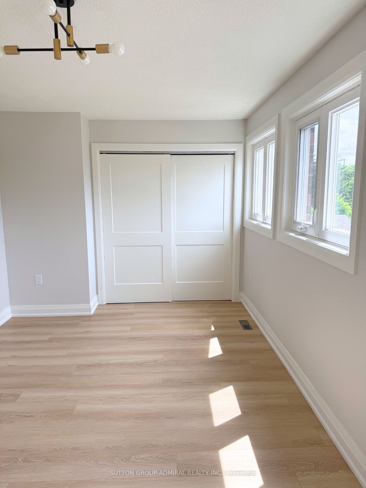 44 Bayel Crescent