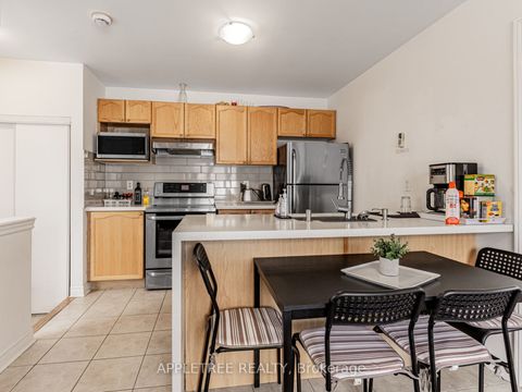 20 Rocking Horse Street Unit 2 (Coachhouse) Markham ON L6B 1L8