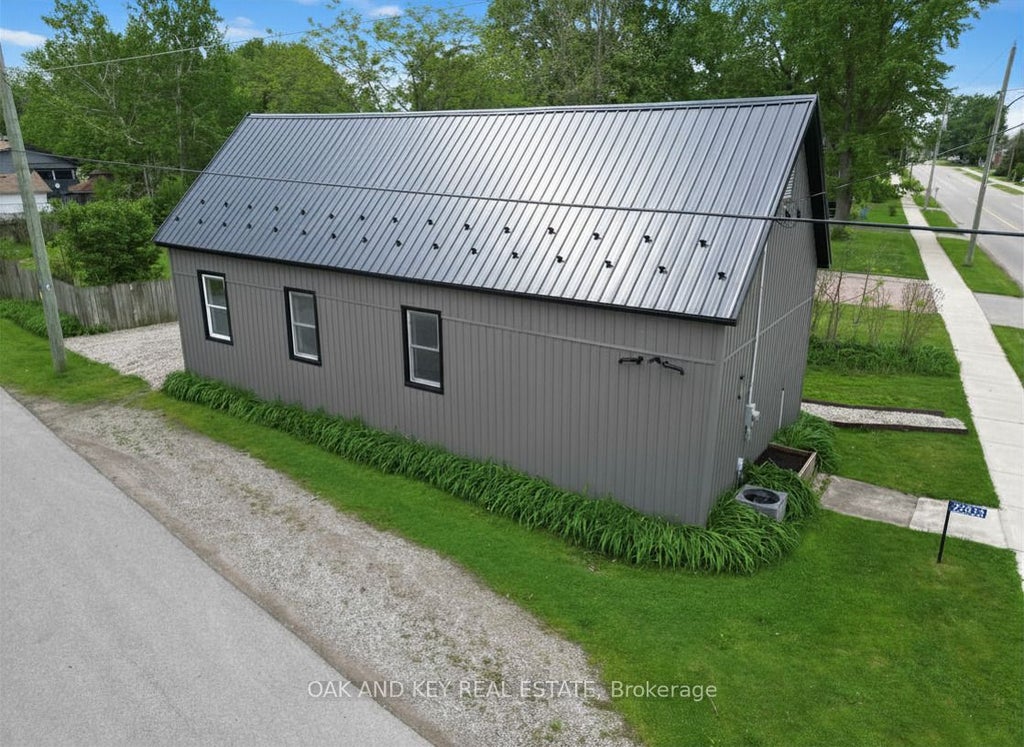 Photo of 22933 Hagerty Road, Newbury, ON N0L 1Z0 (MLS # X13535960)