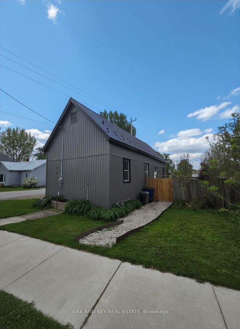 Photo of 22933 Hagerty Road, Newbury, ON N0L 1Z0 (MLS # X13535960)