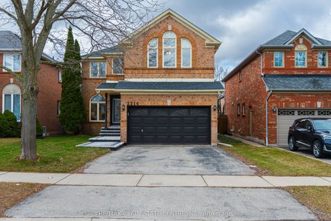 2216 Vista Oak Road Oakville ON L6M 3L7
