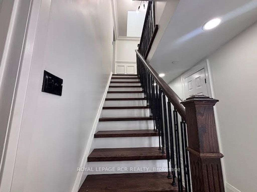 Photo of 134 Queen Street N, Caledon, ON L7E 2M7 (MLS # W12858328)