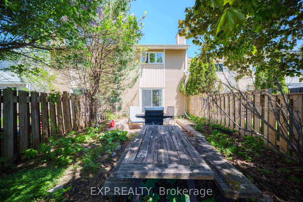 Photo of 6431 Timothy Court, Orleans - Convent Glen and Area, ON K1C 3E5 (MLS # X13583678)