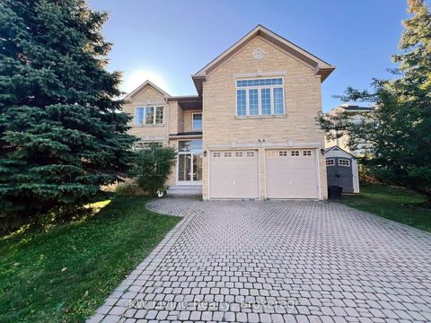 65 Clarendon Drive Richmond Hill ON L4B 3X6
