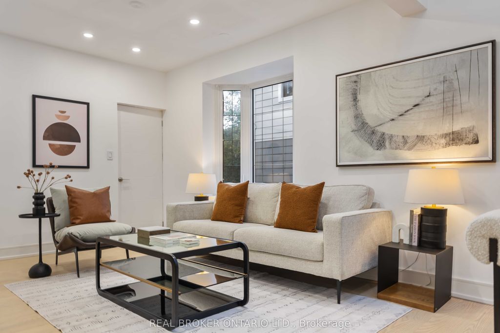 Photo of 152 Pickering Street, Toronto, ON M4E 3J7 (MLS # E12694602)