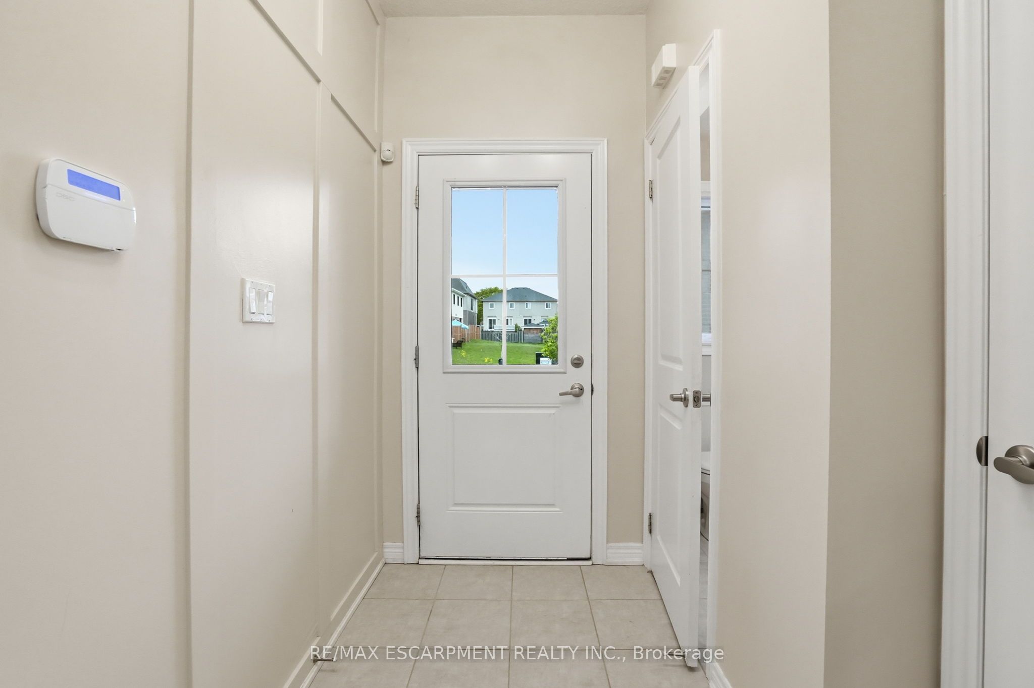 19 Mia Drive E