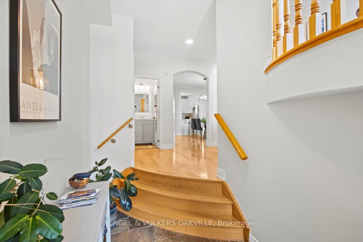 135 Tawny Crescent