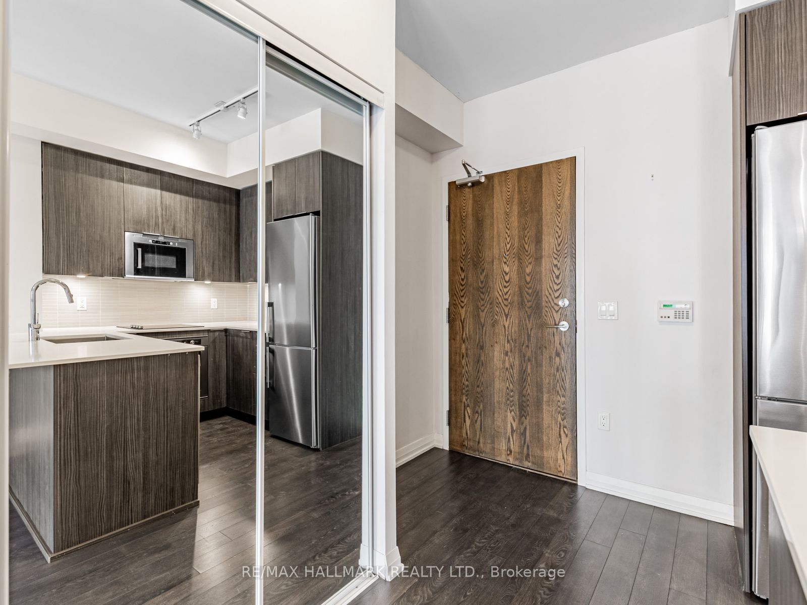 99 Eagle Rock Way 322