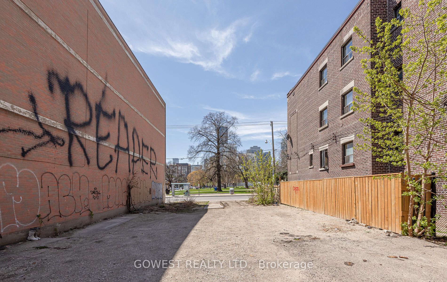 313 Sherbourne Street