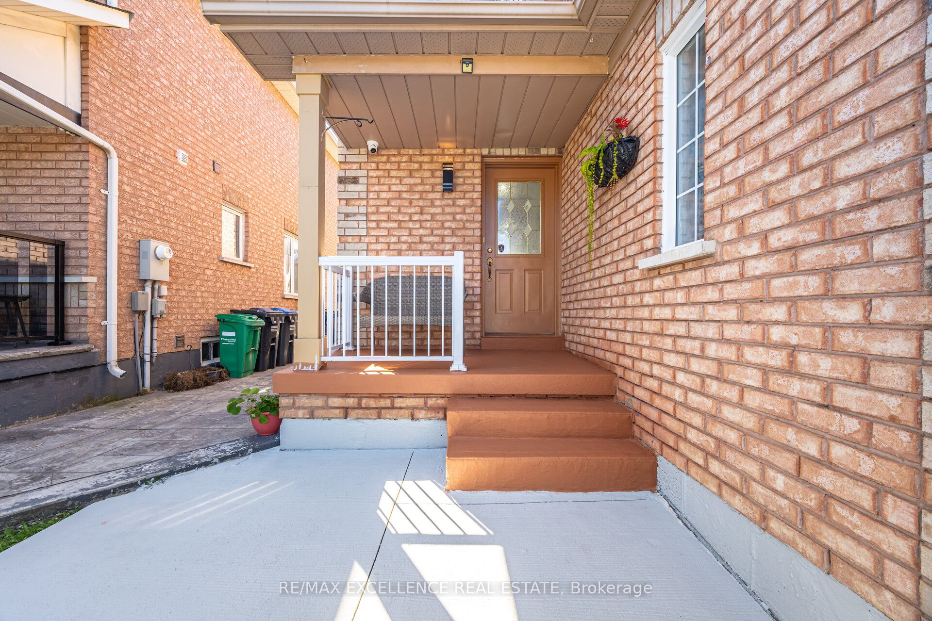 36 Coppermill Drive W