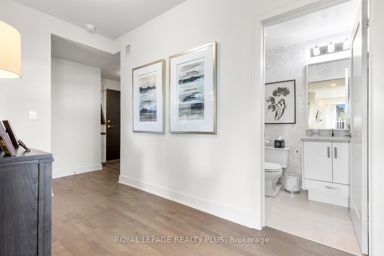 1575 Lakeshore Road W 327