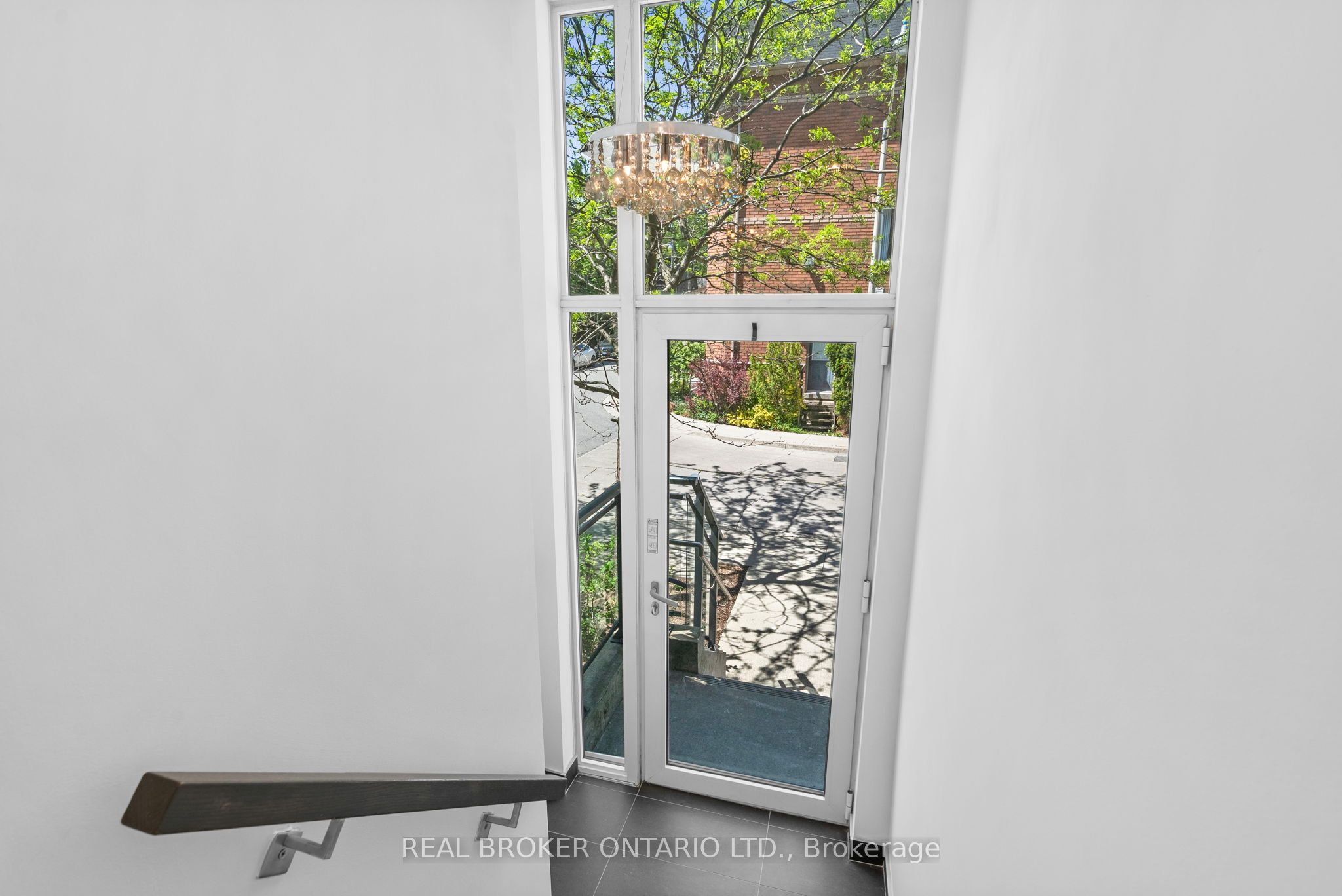 16 Filmic Lane Th3
