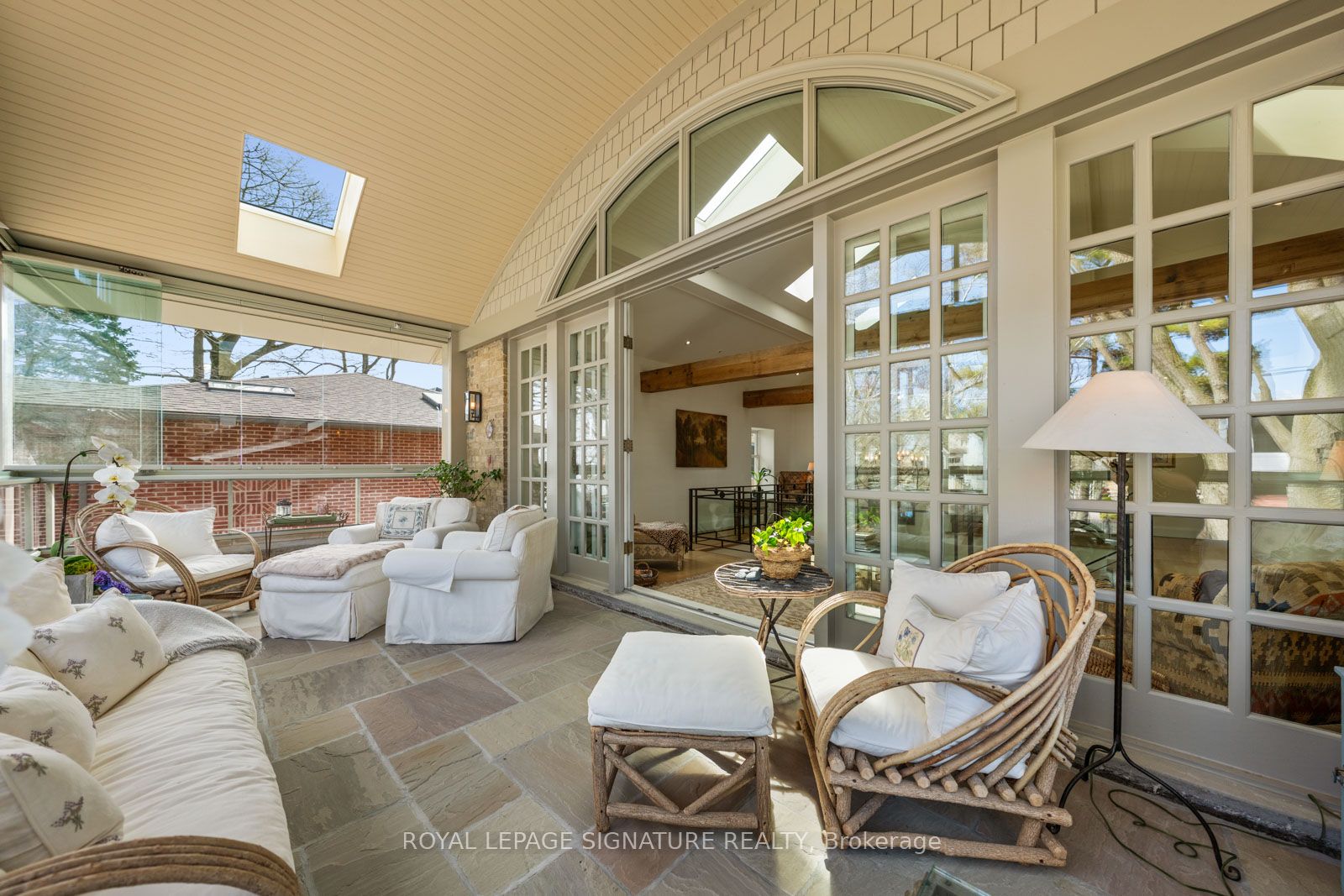 4 Neville Park Boulevard