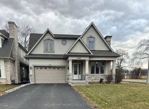 2283 Sovereign Street Oakville ON L6L 1L5