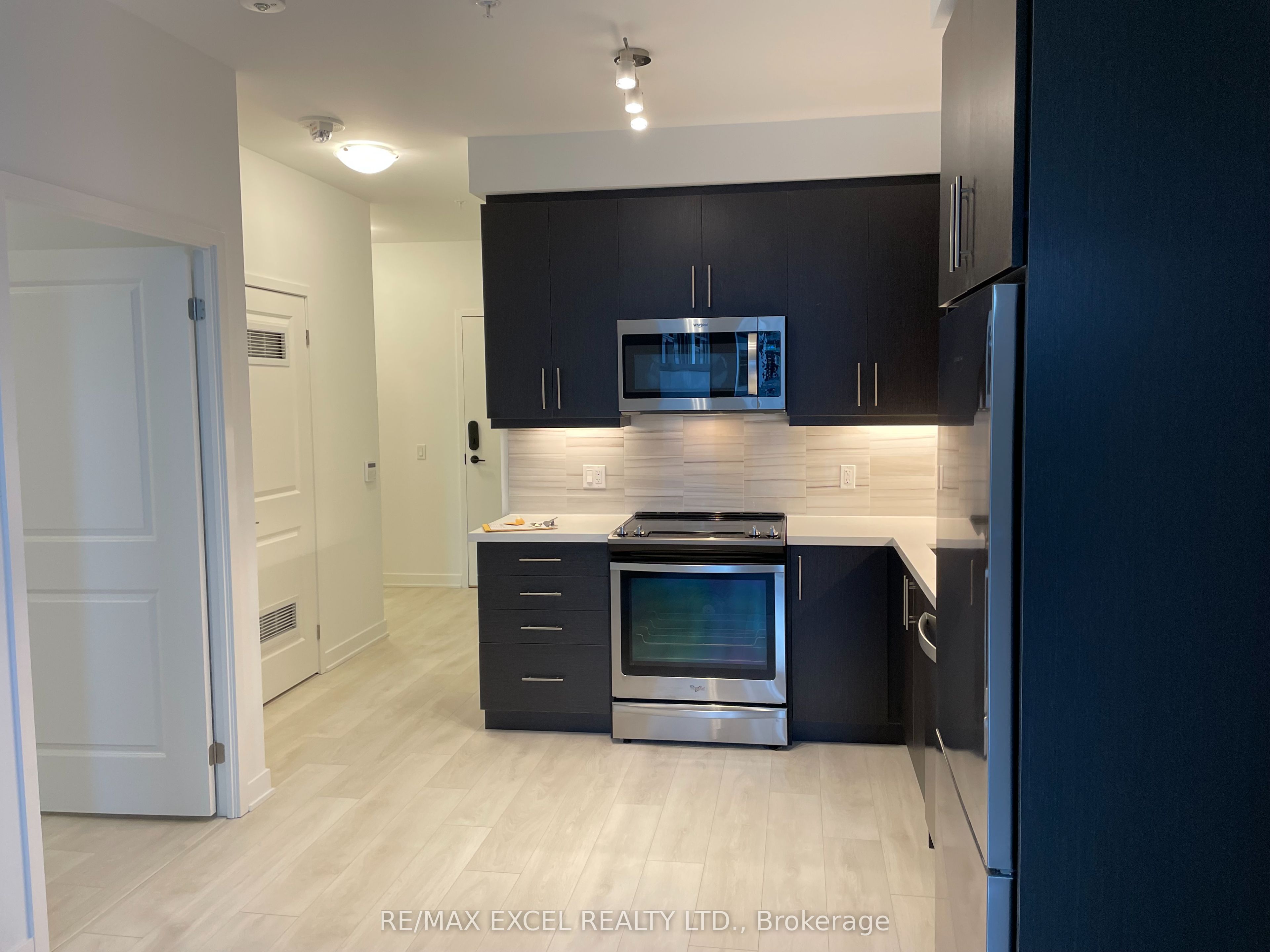 85 Oneida Crescent 912