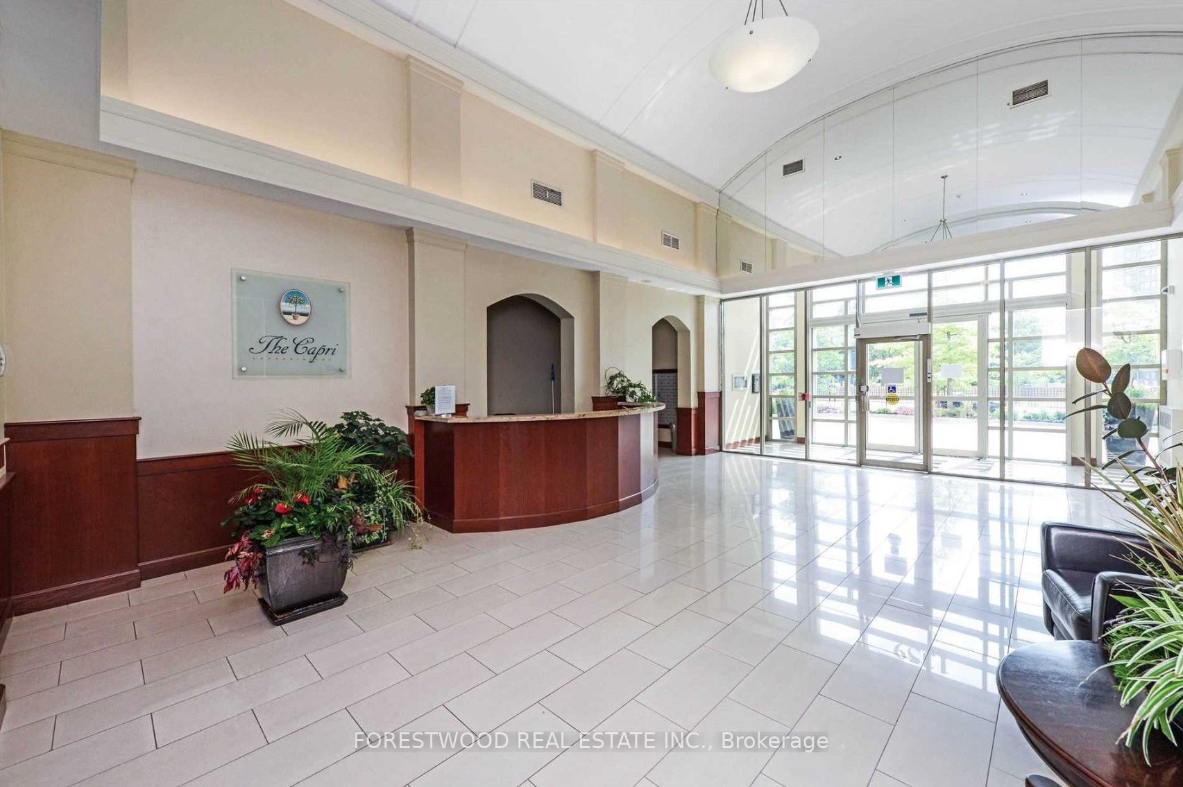 1359 Rathburn Road E 614