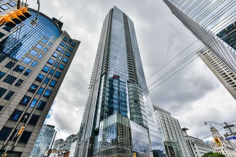 Property photo of 180 university avenue 4704, toronto, ON m5h 0a2