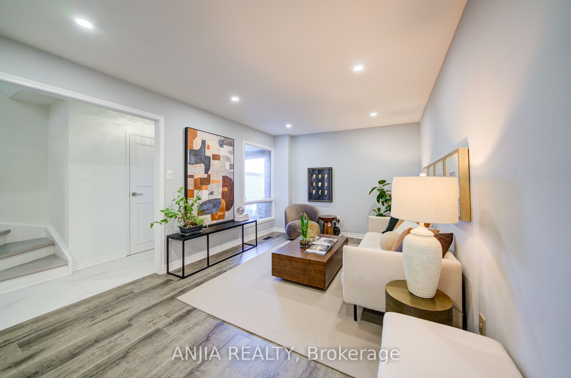 83 McClintock Crescent