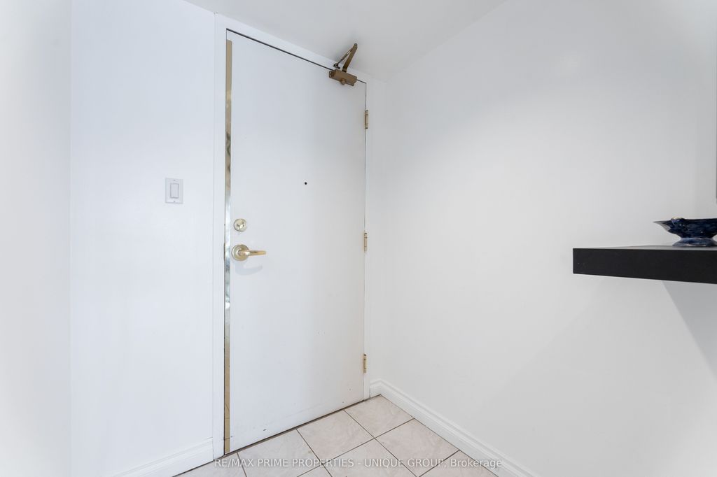 Photo of 188 Redpath Avenue #211, Toronto, ON M4P 3J2 (MLS # C12374714)