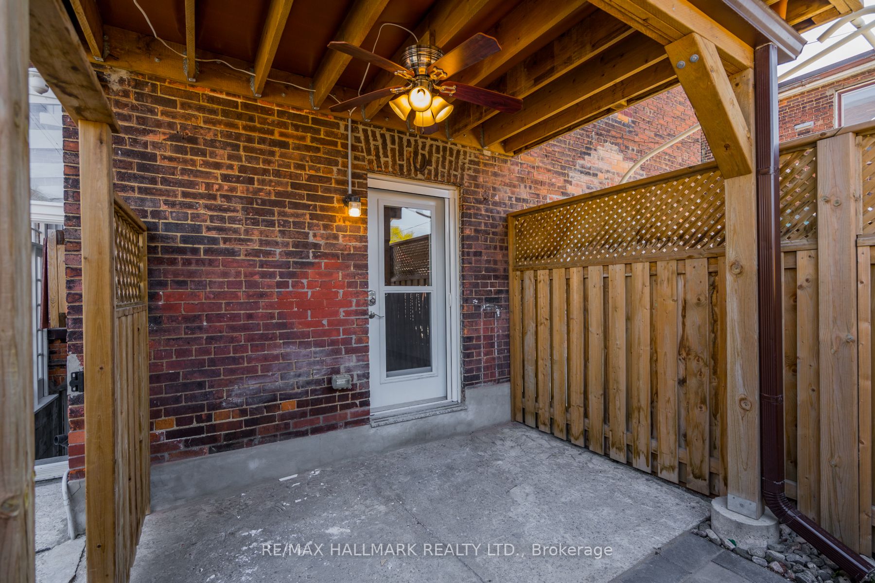 180 Lansdowne Avenue Main