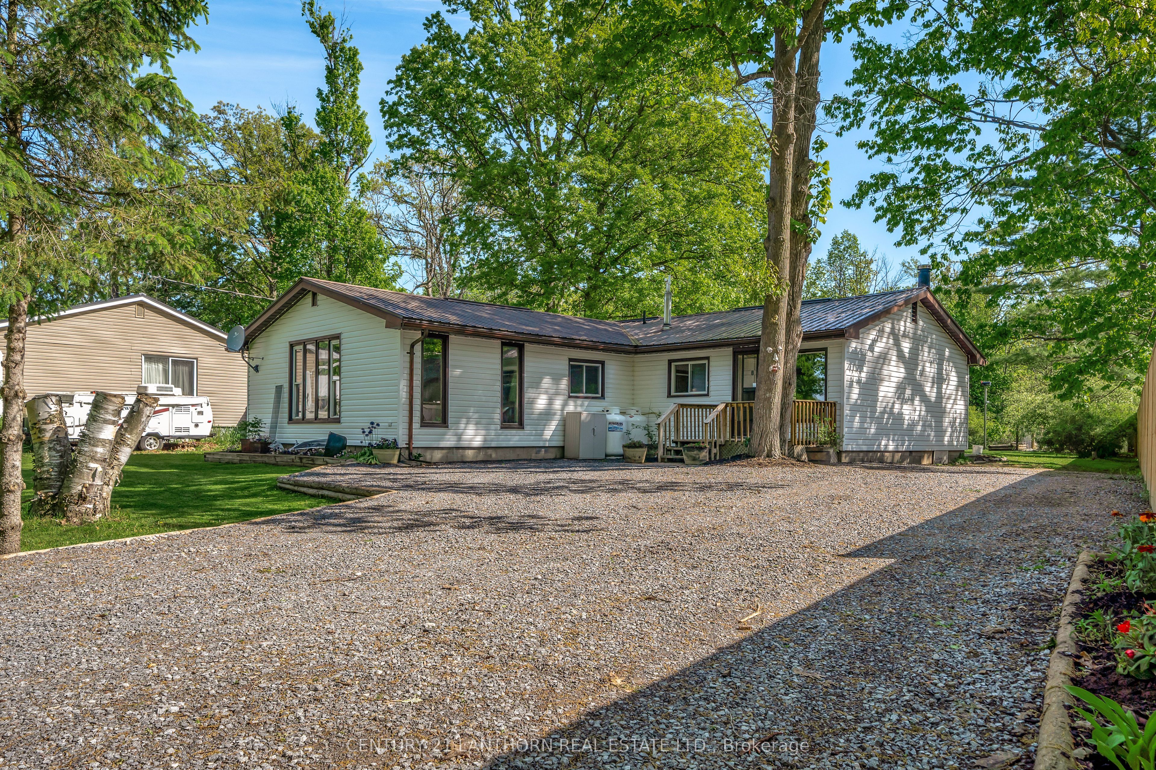 202 River Road E