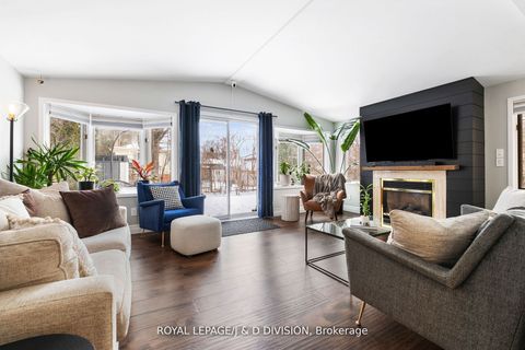 4226 Longmoor Drive Burlington ON L7L 4Z9