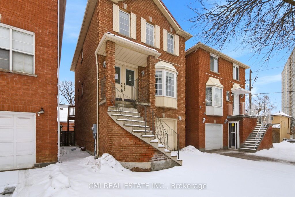 Photo of 3 Forest Point Drive, Toronto, ON M6M 5E8 (MLS # W12959522)