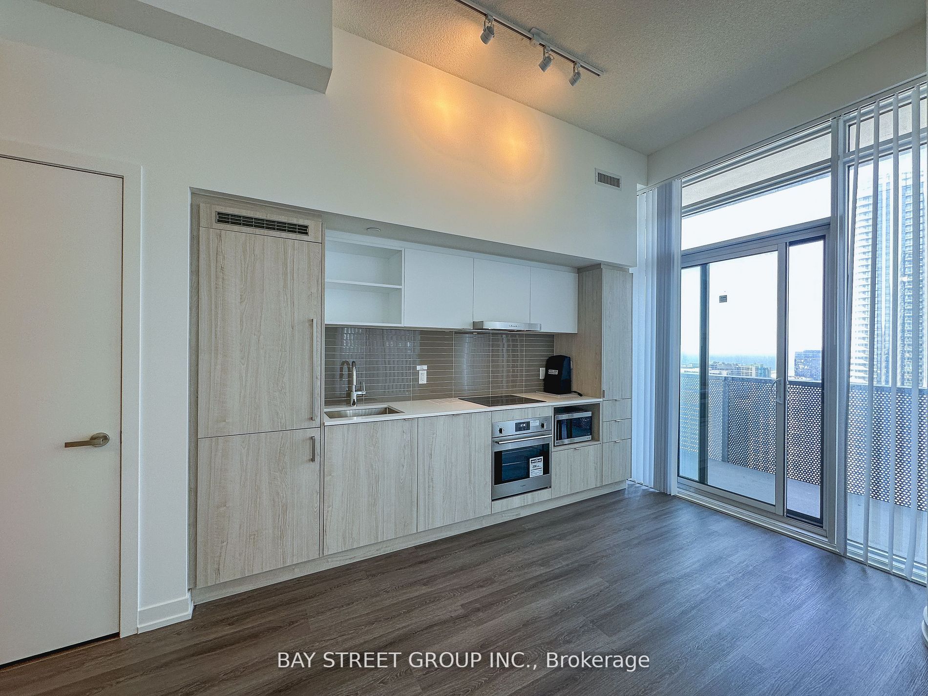 138 Downes Street 4909