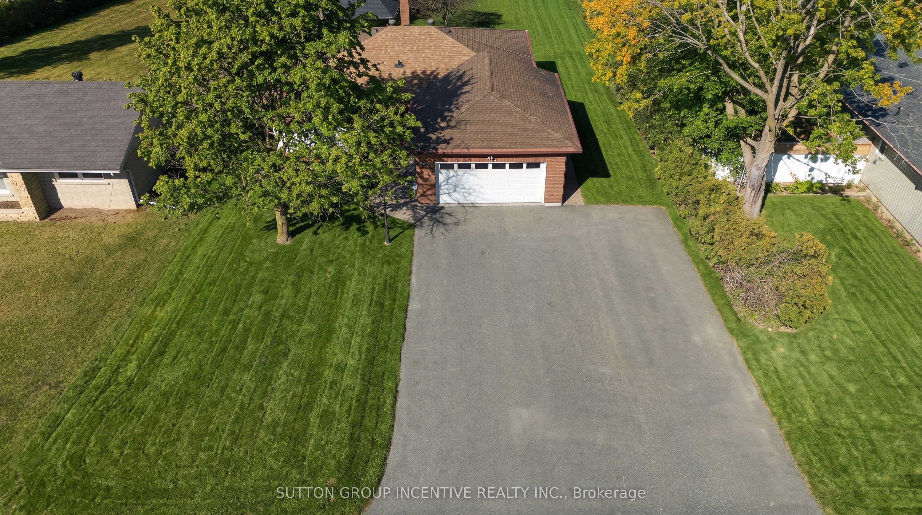 1926 INNISFIL BEACH Road