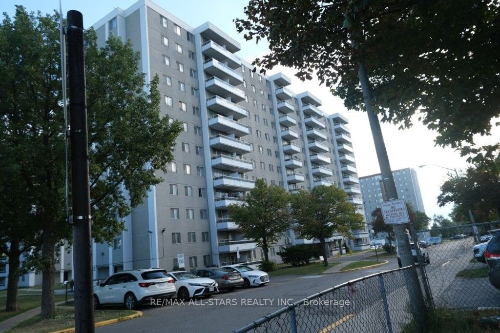 Photo of 200 Lotherton Pathway #109, Toronto, ON M6B 2G8 (MLS # W12360096)