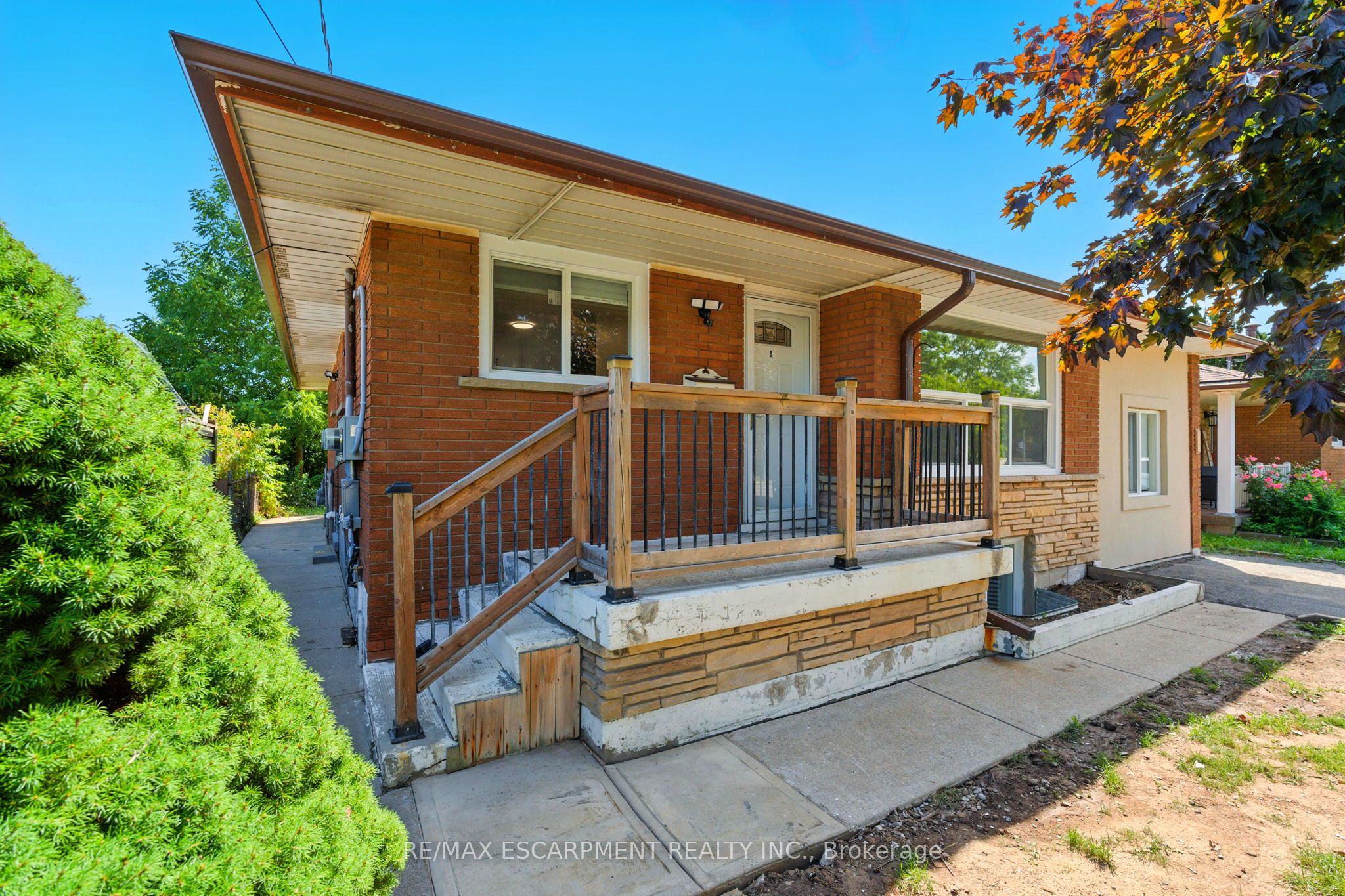 929 Upper Ottawa Street