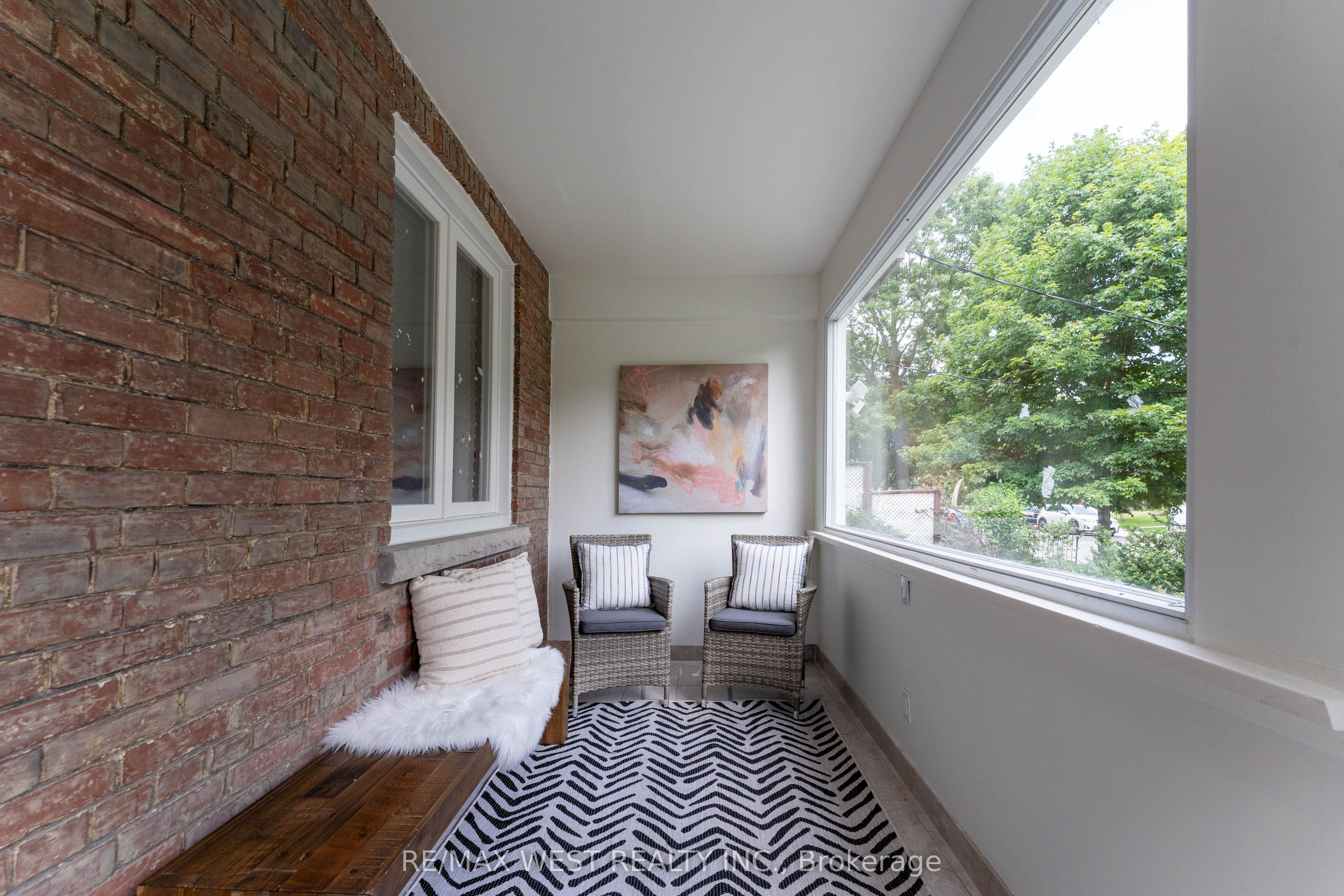 52 Woodycrest Avenue