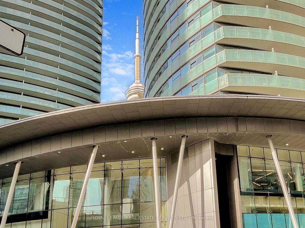 Photo of 14 York Street #3001, Toronto, ON M5J 0B1 (MLS # C12827330)