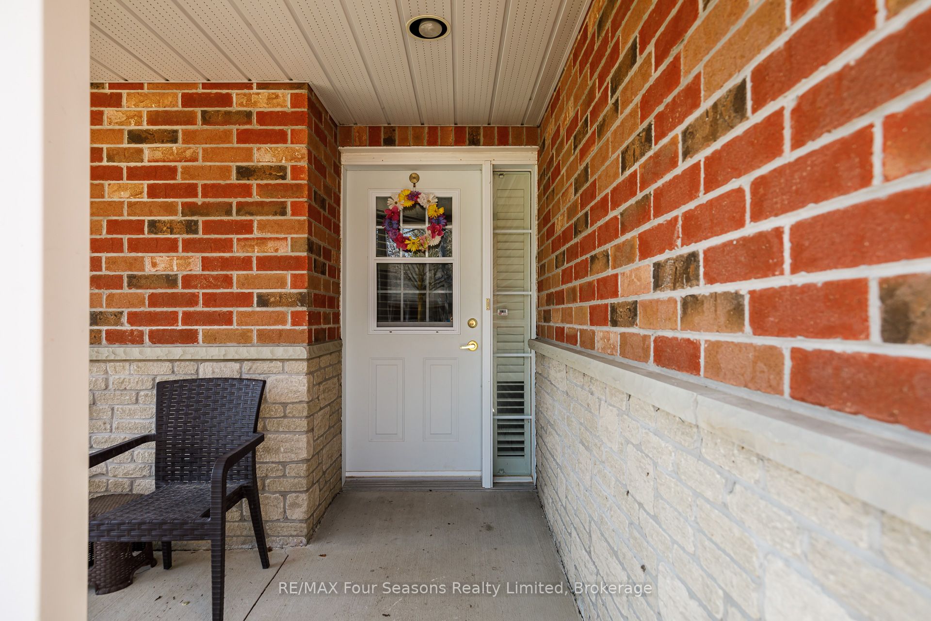 275 Huron Street 49