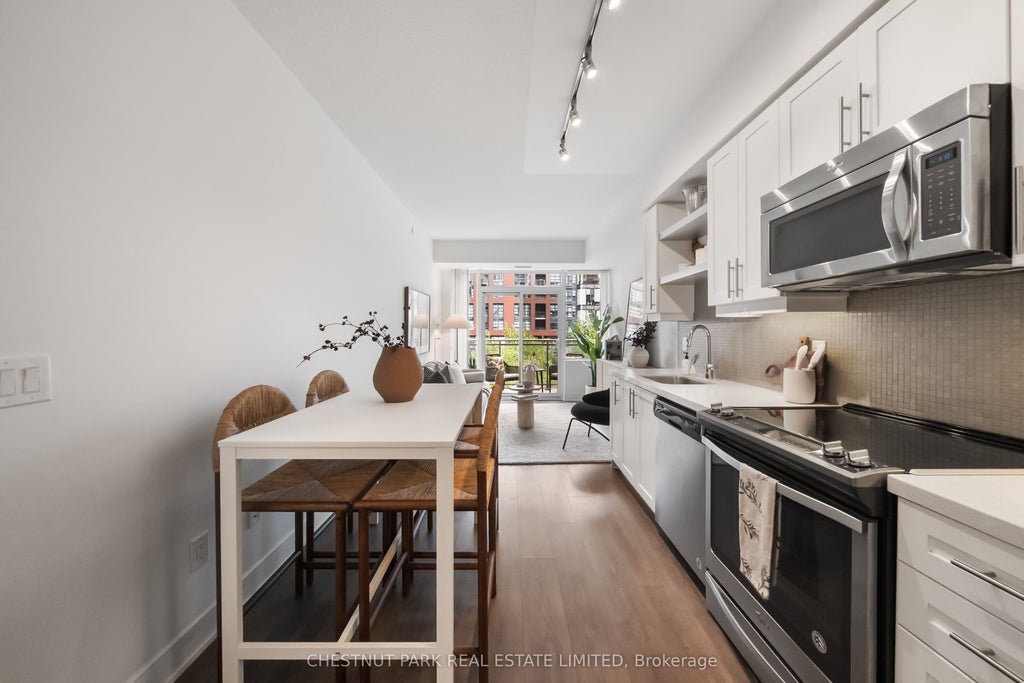 Photo of 525 Adelaide Street W #923, Toronto, ON M5V 0N7 (MLS # C13545554)