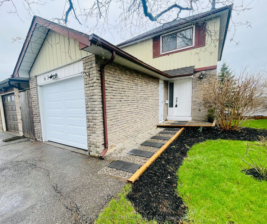 Photo of 639 Down Crescent, Oshawa, ON L1H 7X9 (MLS # E12985650)