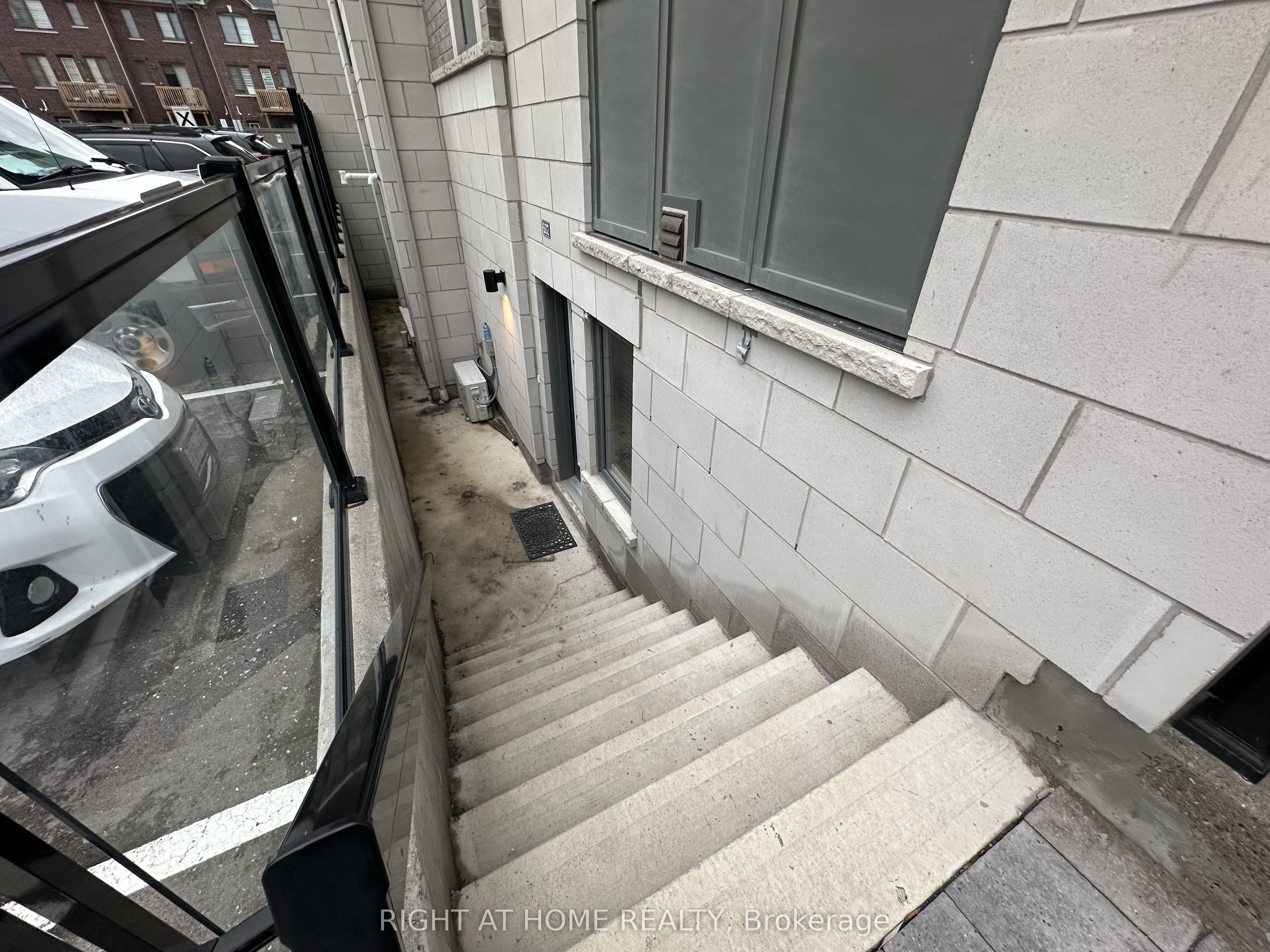 50 Halliford Place 602