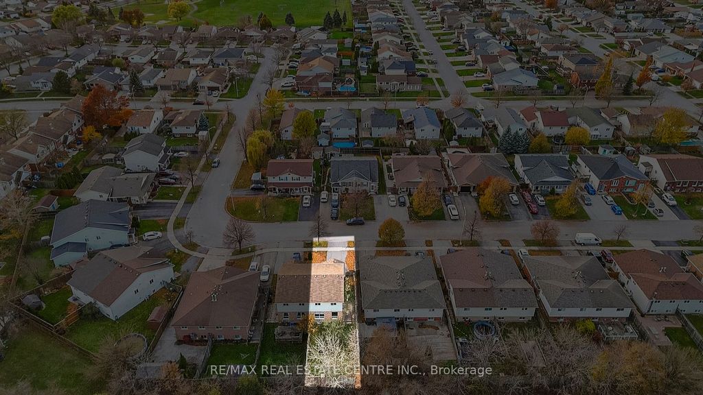 Photo of 4944 WINDGATE Drive, Niagara Falls, ON L2H 2Z7 (MLS # X12643316)