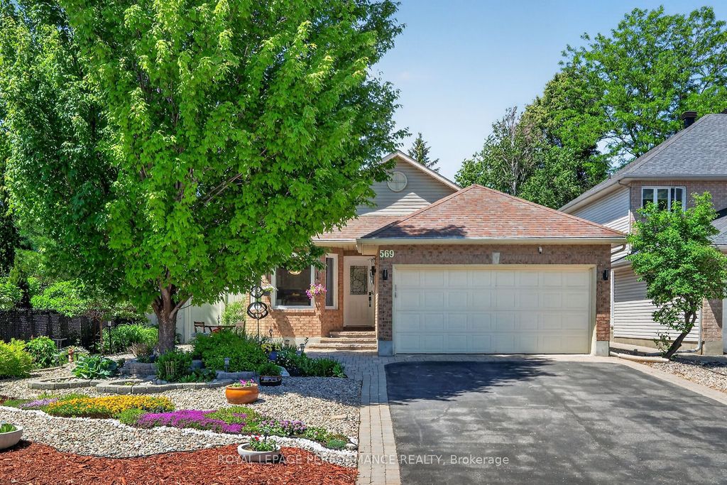 Photo of 569 Princess Louise Drive, Orleans - Cumberland and Area, ON K4A 1Z1 (MLS # X13448916)