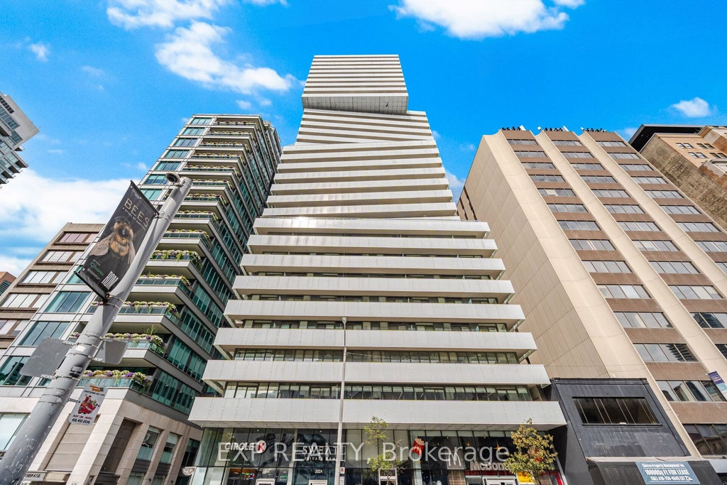 Photo of 200 Bloor Street W #1203, Toronto, ON M5S 1T8 (MLS # C13847142)