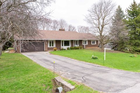 3 Field Crest Road Caledon ON L7C 1H4