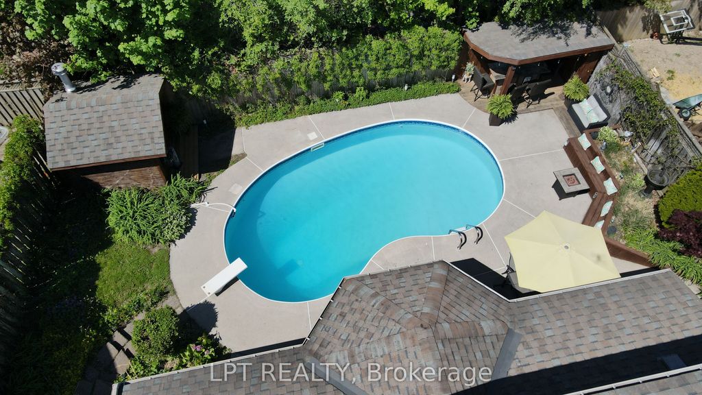 Photo of 34 Noam Drive, Barrie, ON L4N 4P1 (MLS # S13529906)