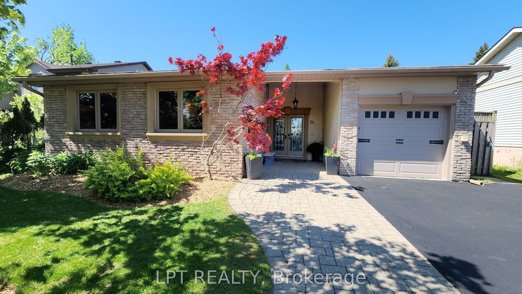 Photo of 34 Noam Drive, Barrie, ON L4N 4P1 (MLS # S13529906)